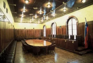 Alkotest ostaja na cesti: Ustavno sodišče ustavilo “pivsko revolucijo”