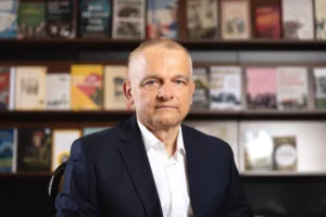 Prevzetnost, pristranost in samousmrtitev razuma – dr. Alojz Ihan: Slovenija ni zmogla nujnega premika od ideološkega spora k strokovni razpravi