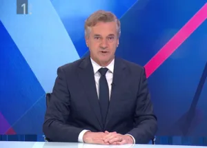 Golob po referendumu na TV SLO, kot da je njegova: obrnil se je v kamero in Janši bral levite (video)